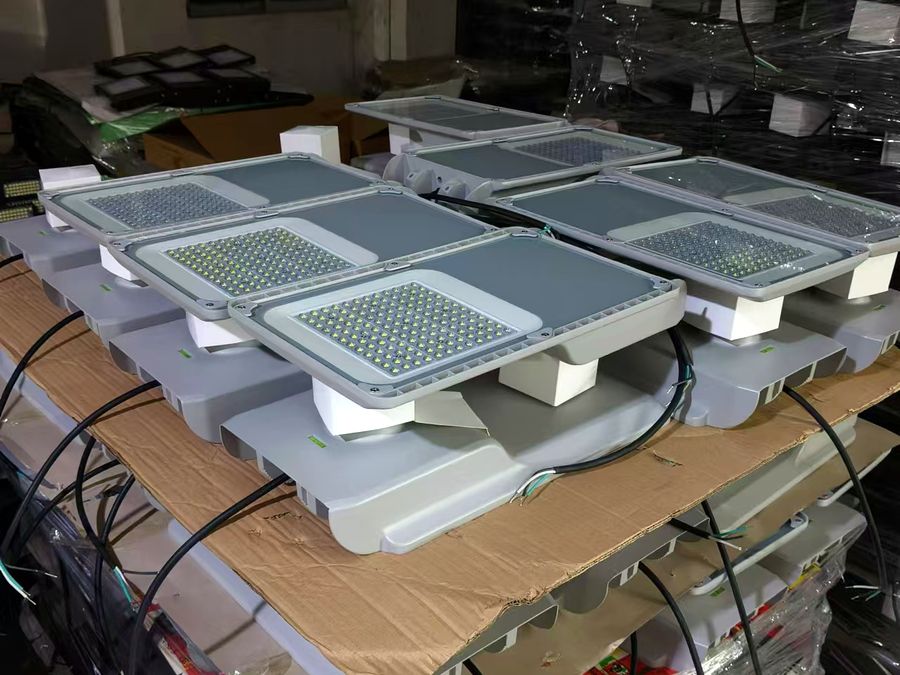 Linear high bay fixtures in production Linear high bay fixtures in production